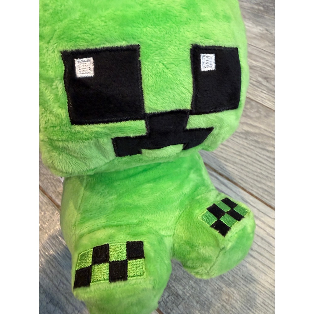 Minecraft Creeper Plush Toy 9" Green Pixelated Stuffed Animal Mojang Gaming Game